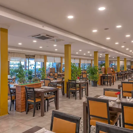 リゾート Amara Family シダ