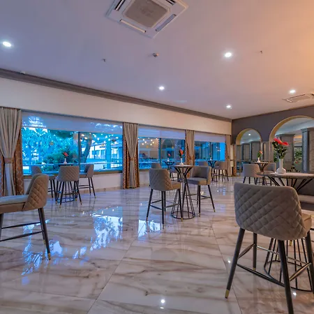 Amara Family Σιντέ