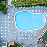 Semesteranläggning (resort) Amara Family 5*
