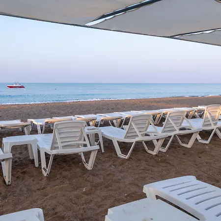 Amara Family Resort Side