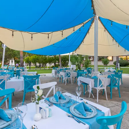 Resort Amara Family Side