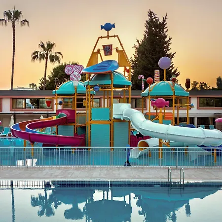 Θέρετρο Amara Family 5*