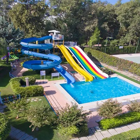 Amara Family Resort Side